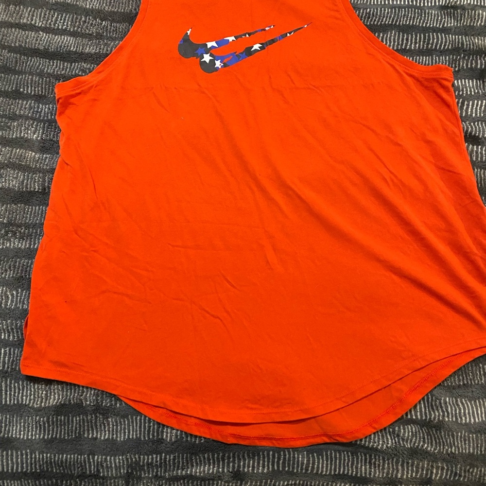 1X Nike Sleeveless Tee 1X